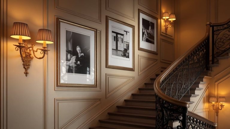 Best Old Money Pictures for Wall