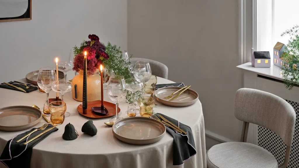 centerpiece-dining-table