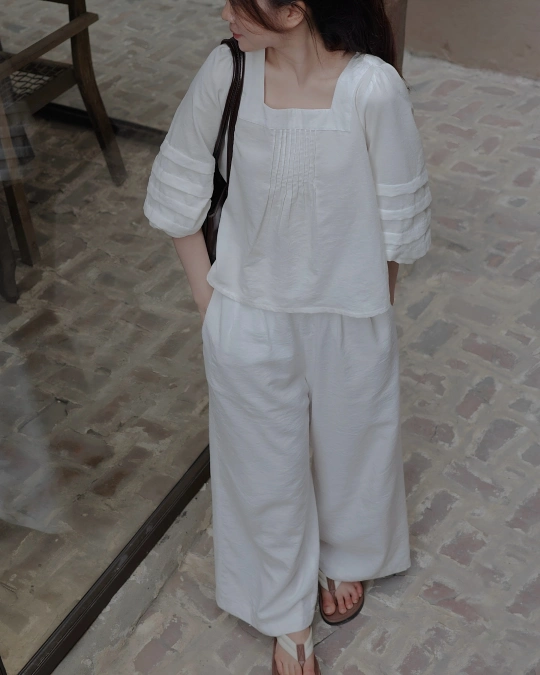 Clean White Square Neck Summer Co Ord Look