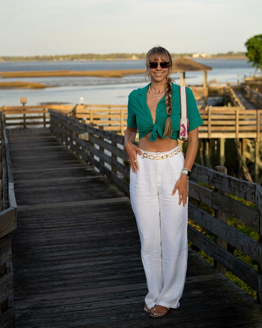 Emerald Tie Shirt With White Linen Pants