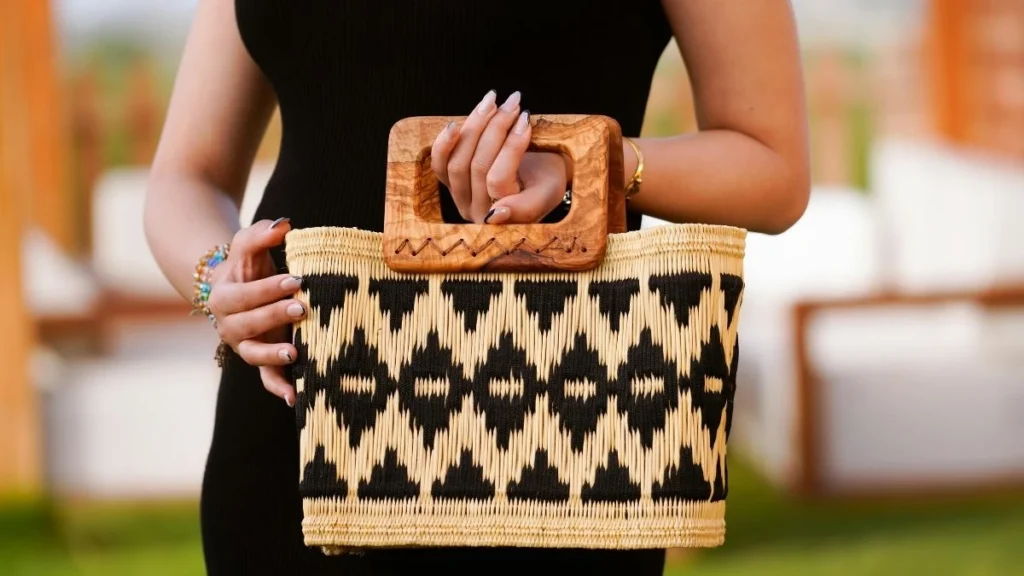 Carrying Winter Weight Statement Bags