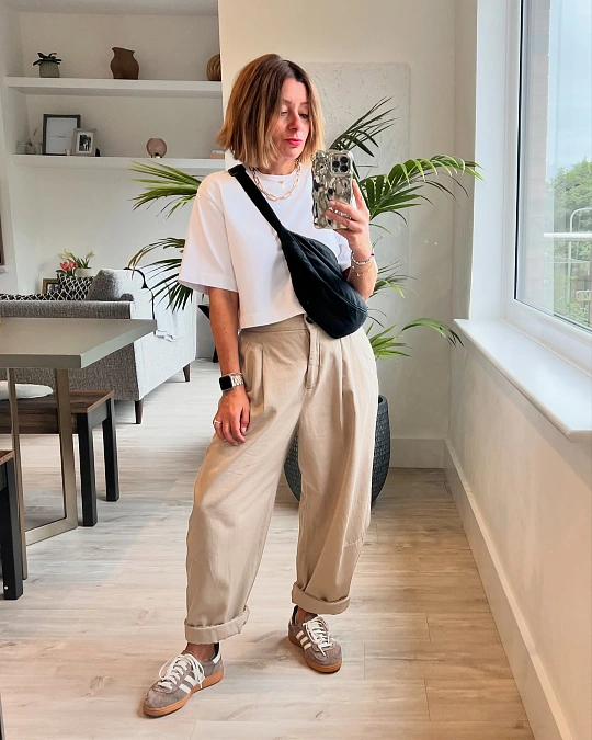 Cropped Tee and Relaxed Beige Trousers