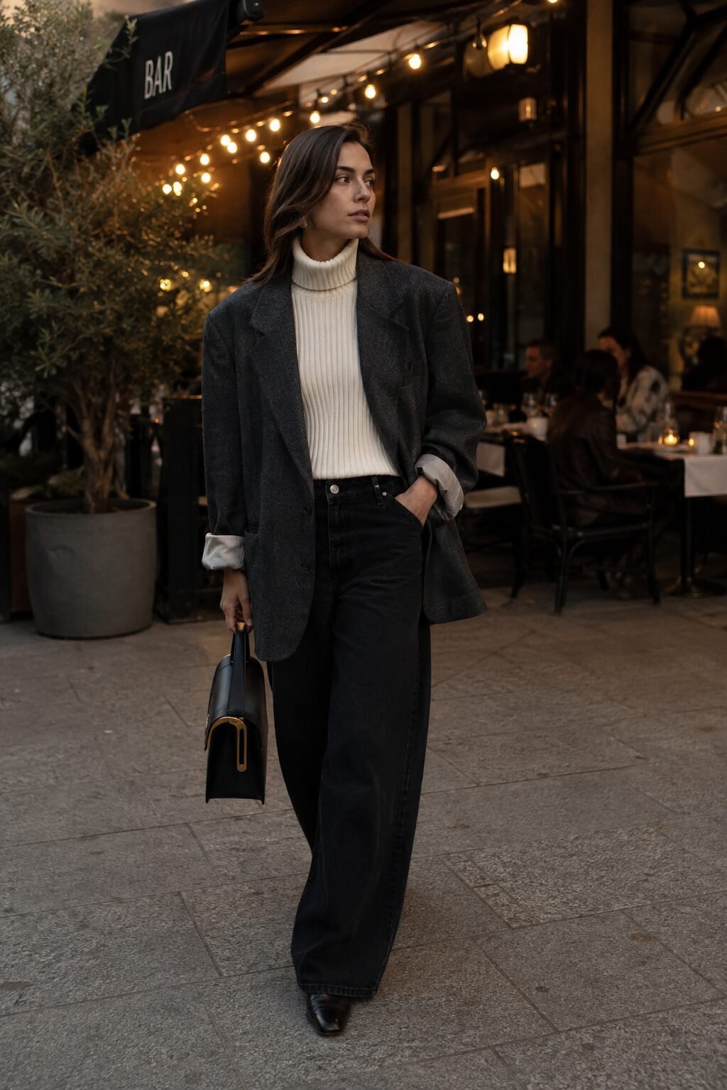 Carolyn Bessette-inspired fall dinner outfit: oversized charcoal blazer with black wide-leg jeans and a cream turtleneck