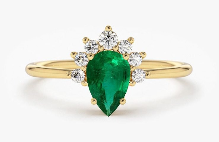14k Pear Shape Emerald Engagement Ring