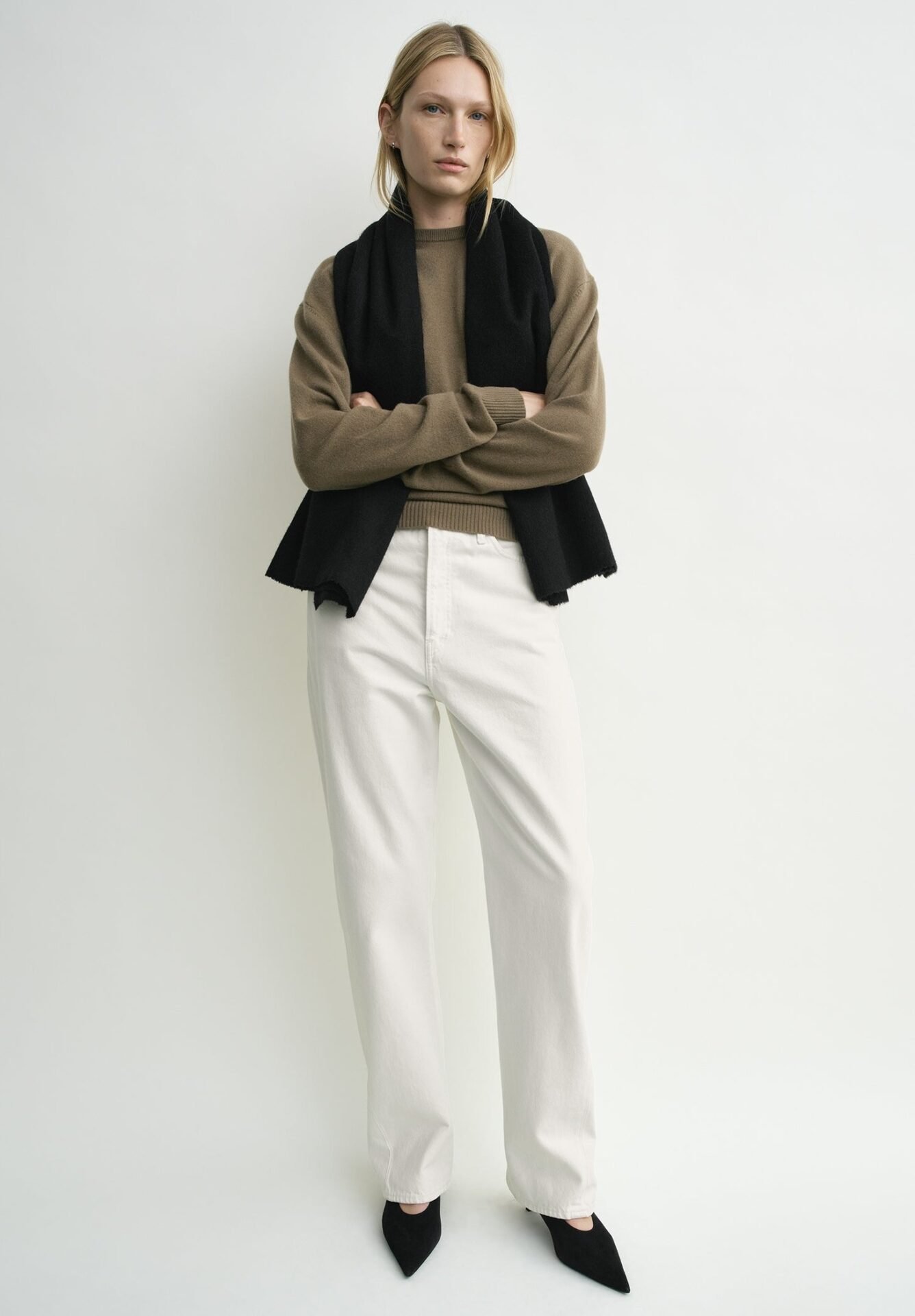 Classic cashmere crew knit (hazel)