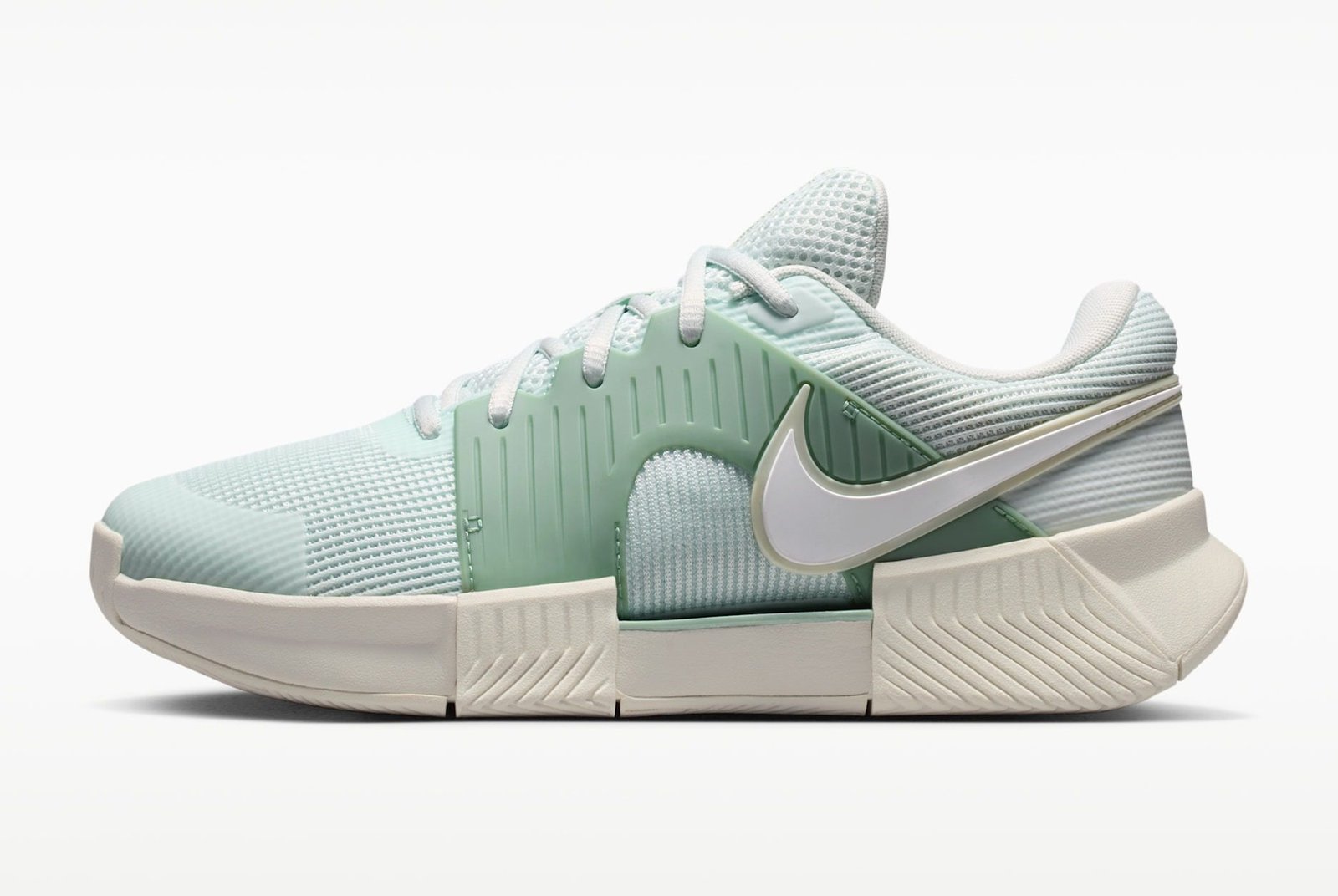 Nike GP Challenge 1.5 Women's Hard Court Tennis Shoes — Barely Green/Steam/Sea Glass/White