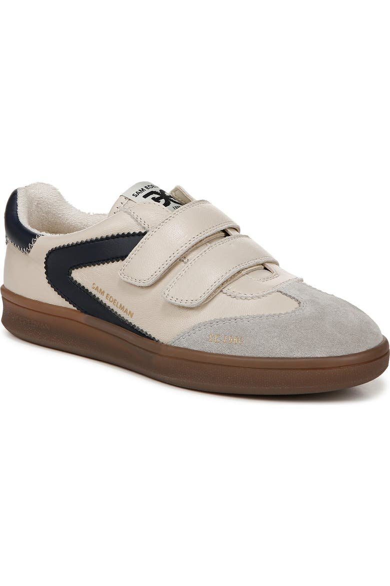 Talia Sneaker