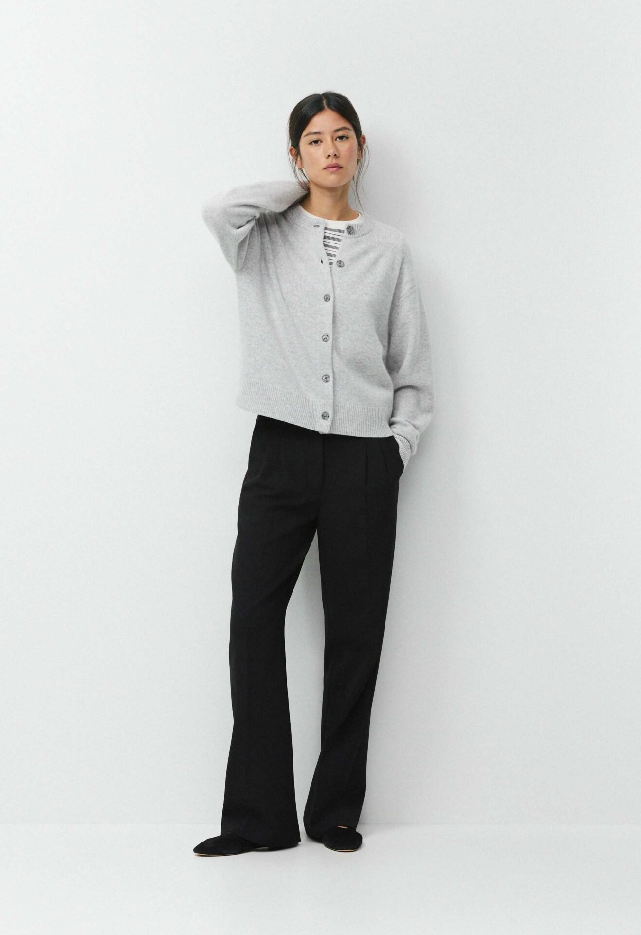 Essential Cashmere Relaxed Crew Cardigan (Heather Grey)