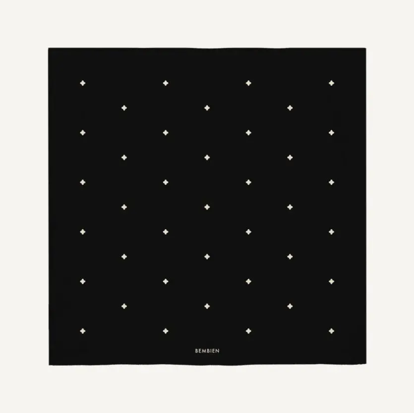 Estrella Silk Scarf (Noir)