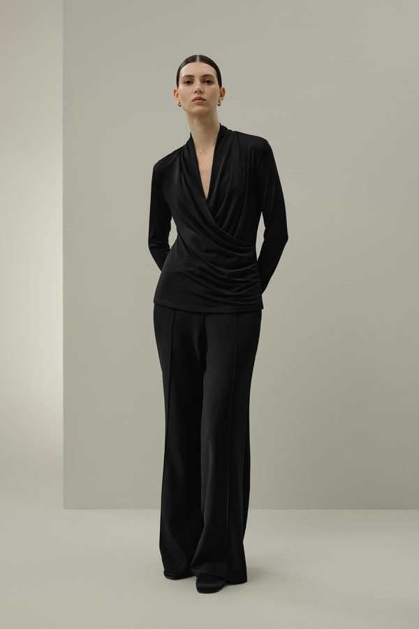 Silk Breeze Jersey Stretch Wrap Top (Black)