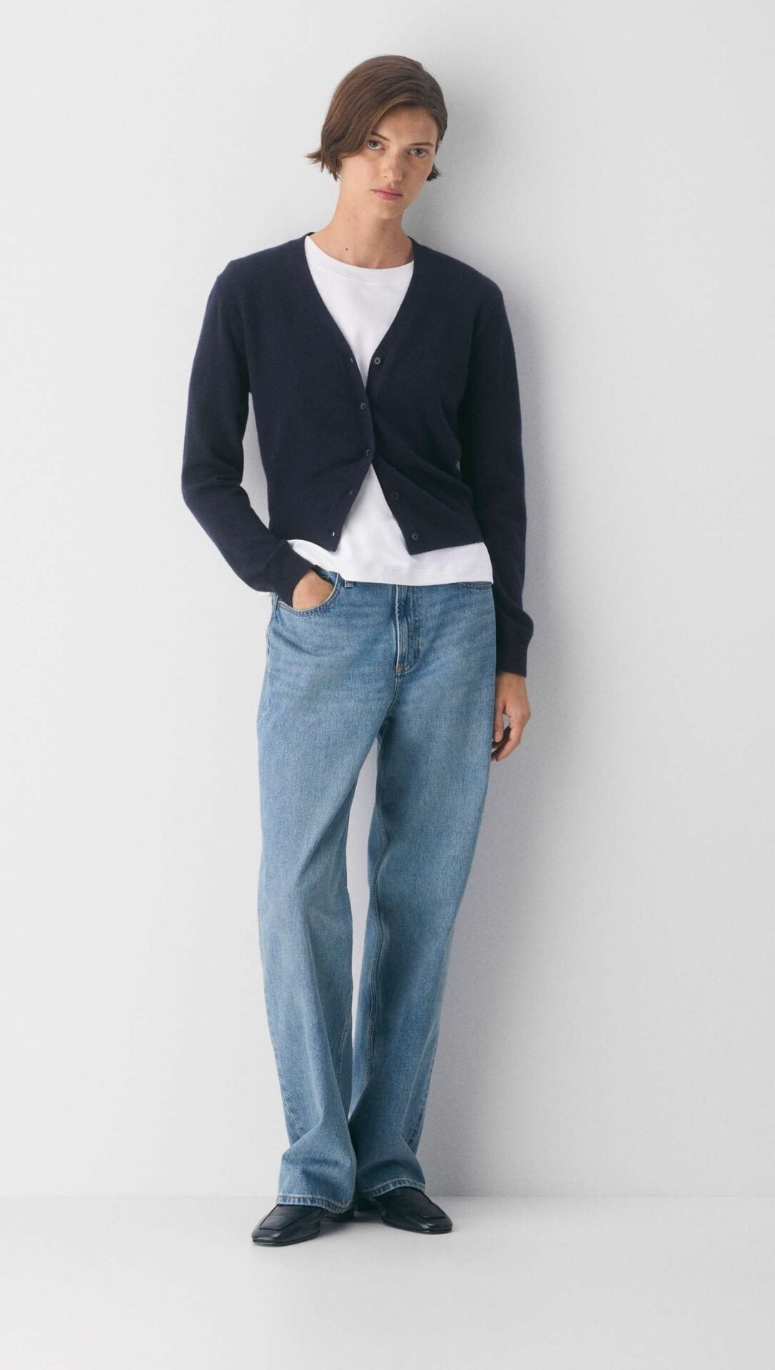 Bare Cashmere V-Neck Cardigan (Admiral)
