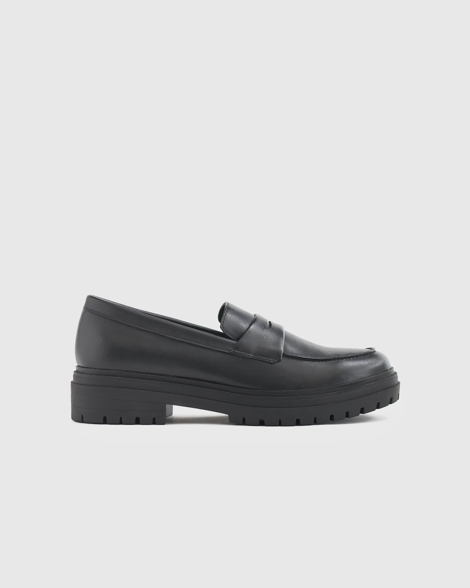 Italian Leather Lug Sole Loafer (Black)