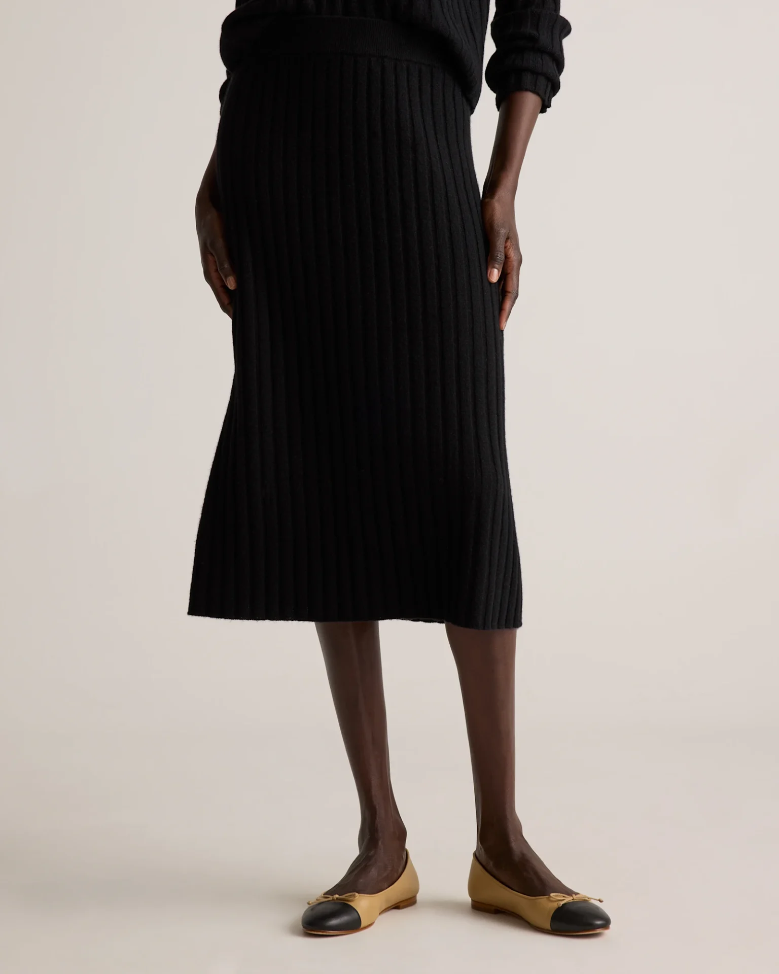 Mongolian Cashmere Rib Midi Skirt (Black)