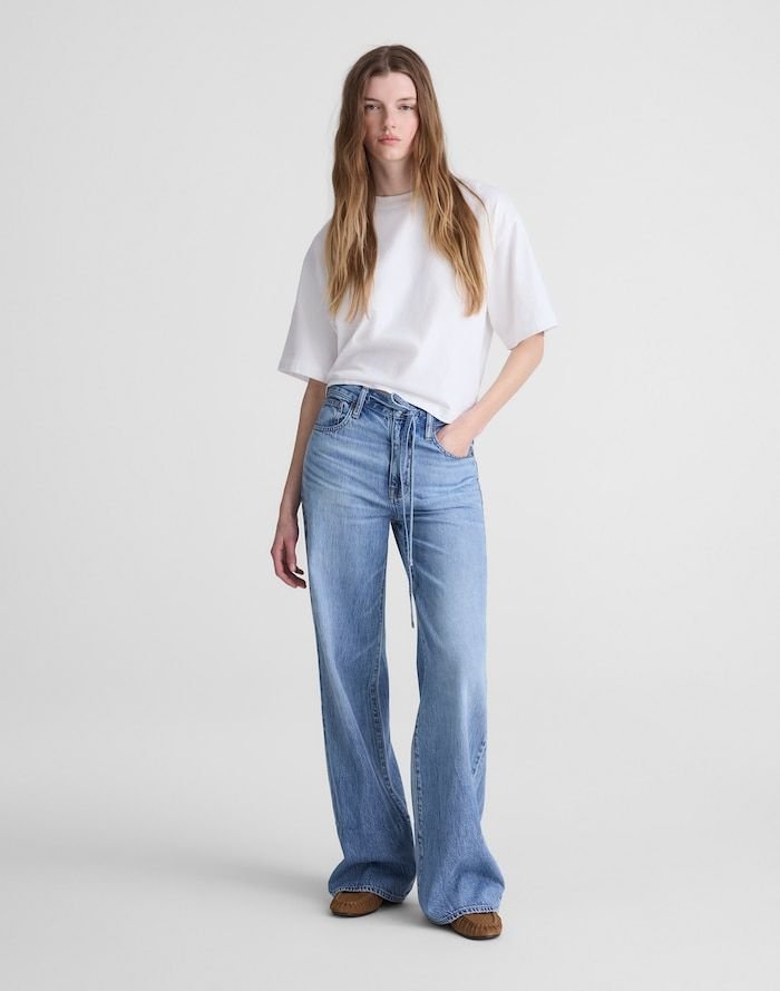 The Ultimate Wide-Leg Jean in Airy Denim (Raebrook Wash)