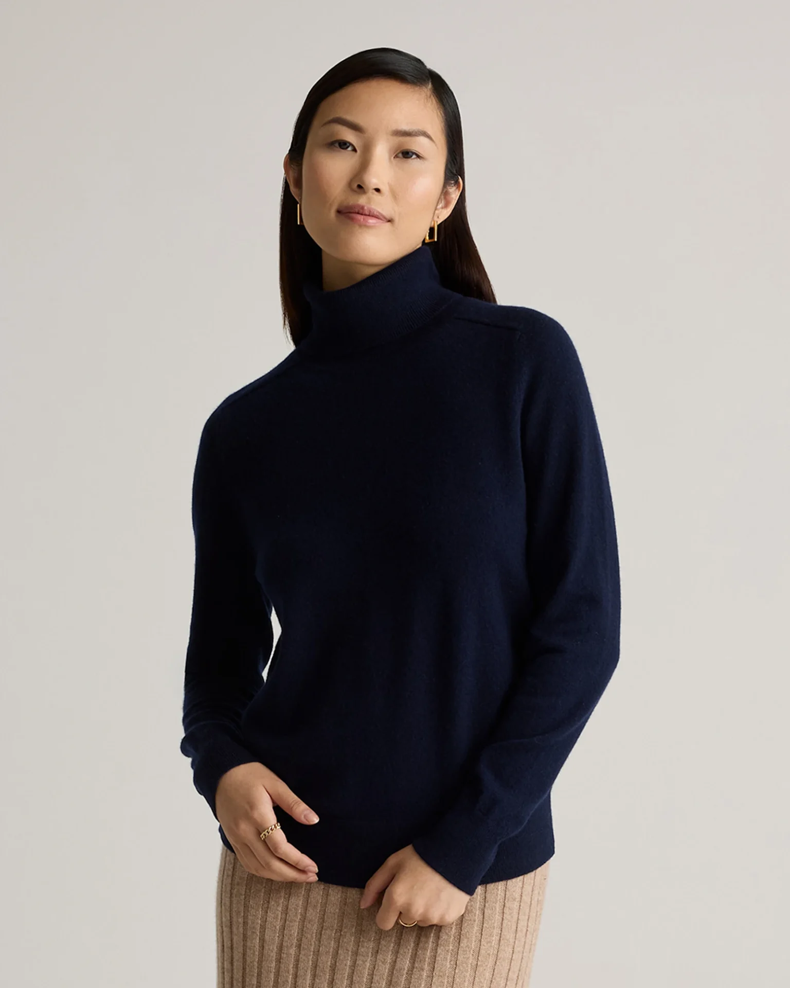 Mongolian Cashmere Turtleneck Sweater (True Navy)