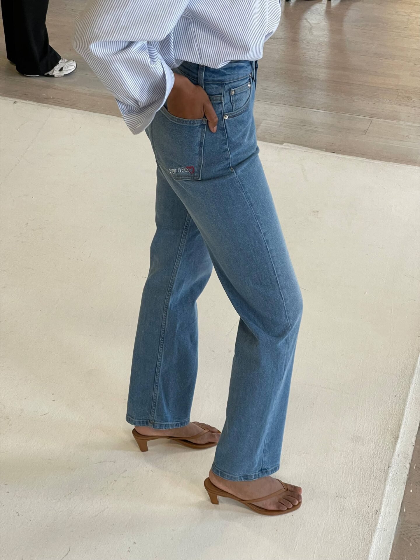Straight Jeans (Mid Blue)
