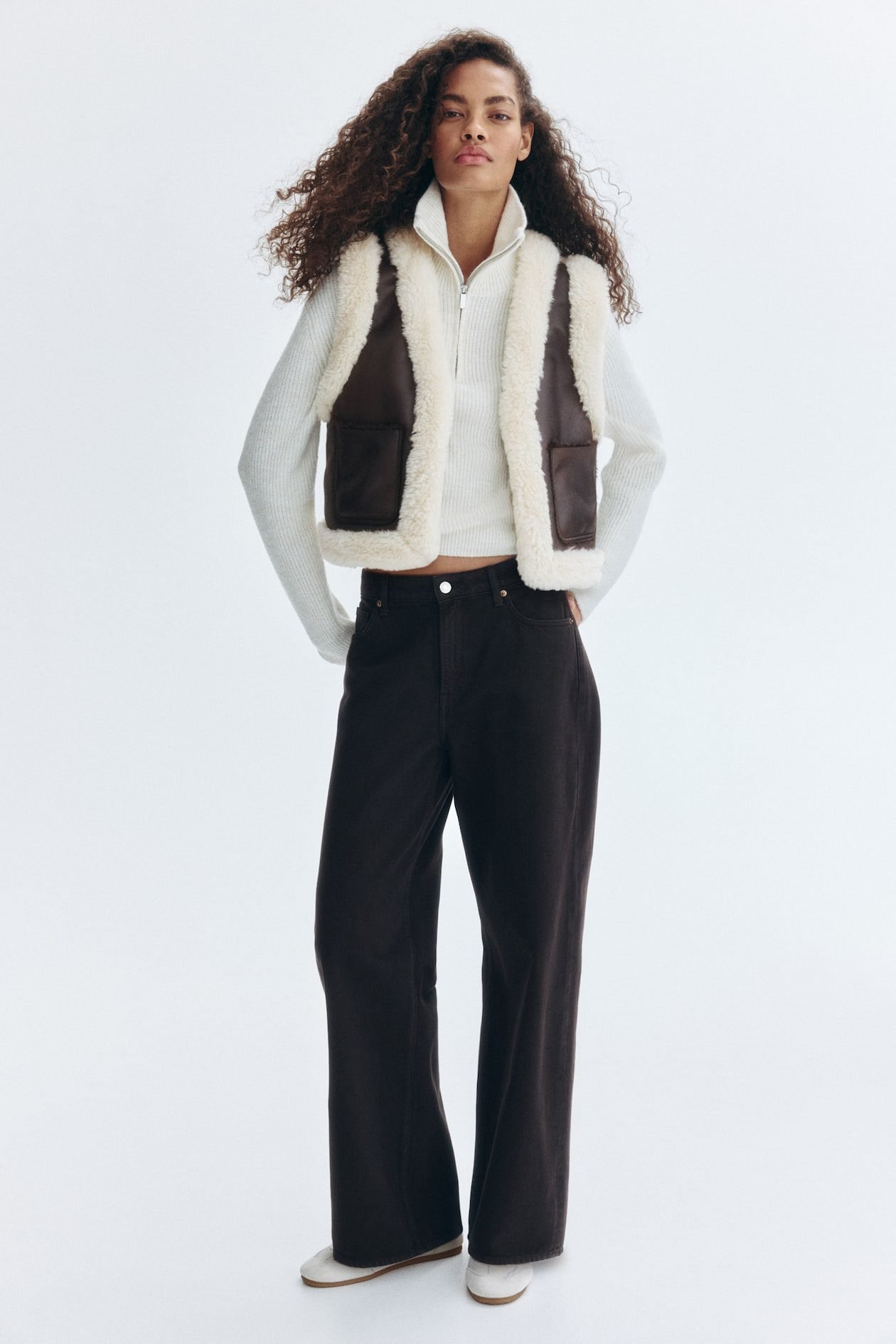 Fluffy-Trimmed Vest in Coated Fabric (Dark Brown)