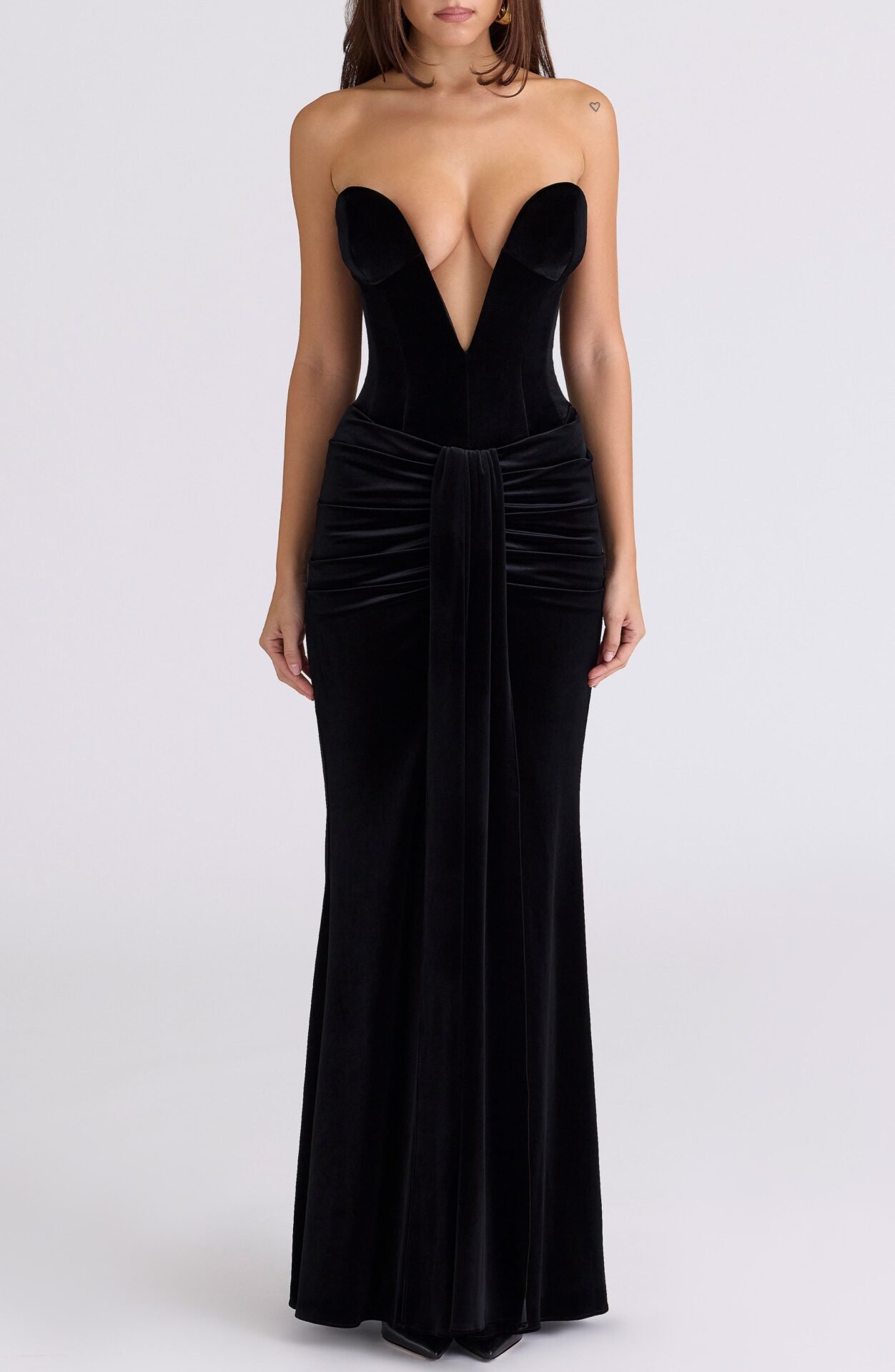 Vienne Deep Plunge Neck Velvet Gown, Black