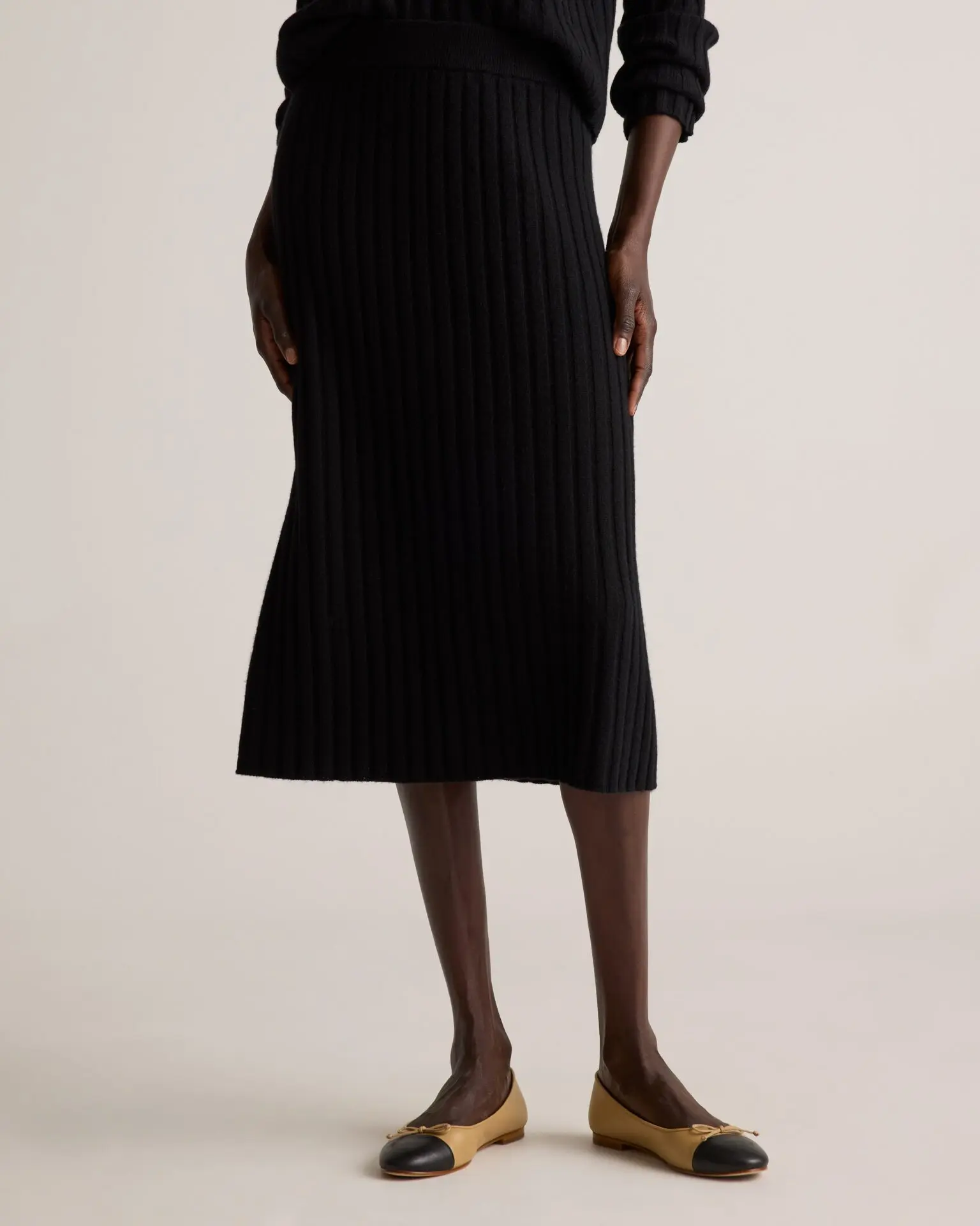 Mongolian Cashmere Midi Skirt (Black)