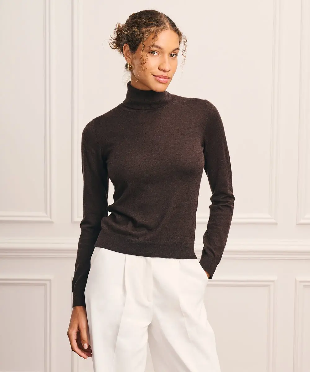 Super Fine Cashmere Classic Turtleneck Sweater (Rich Brown)