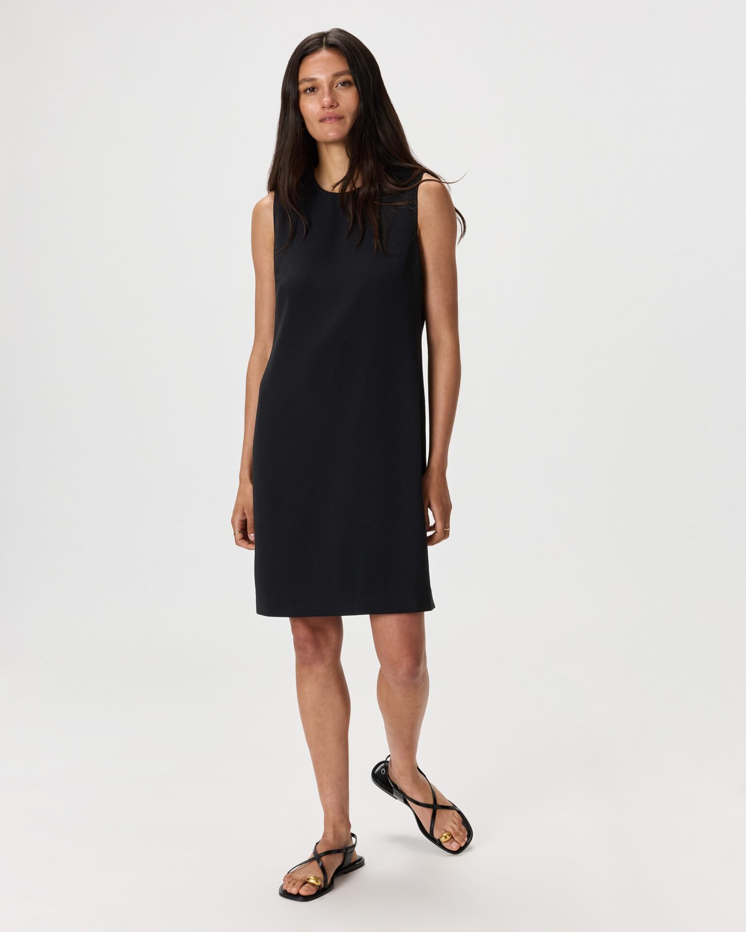 Fluid Crepe Sleeveless Shift Dress (Black)