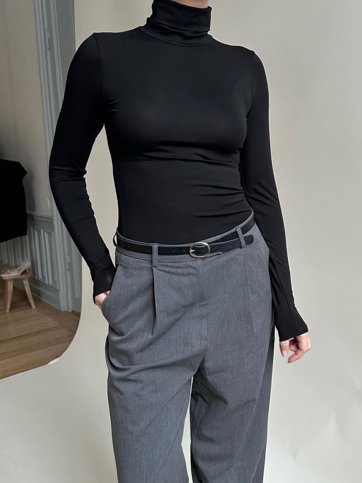 Daily Turtleneck Top (Black)