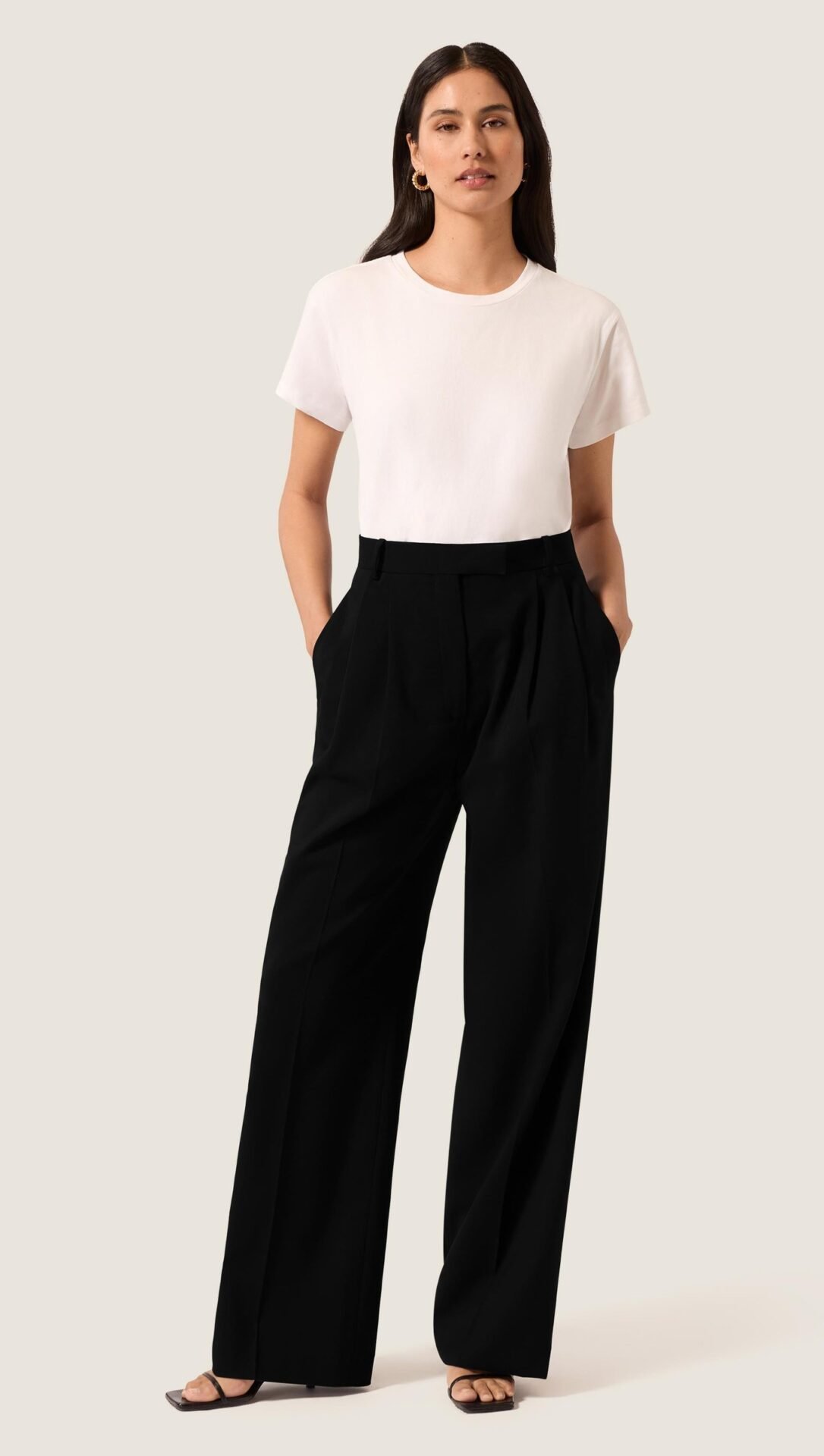 Pleated Trouser in Seasonless Wool (Black)