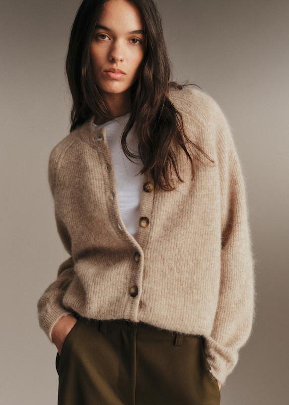 Othello Cardigan (Light Beige, Baby Alpaca)