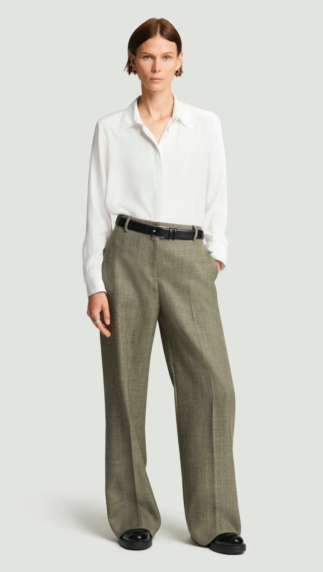 Soho Trouser in Herringbone (Ash)