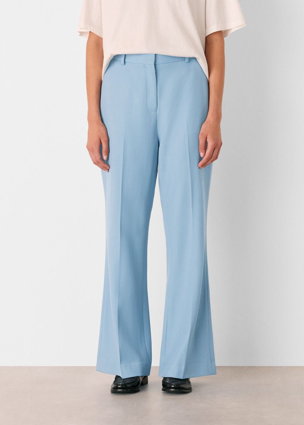 Wool Blend Tailored Trouser (Blue)