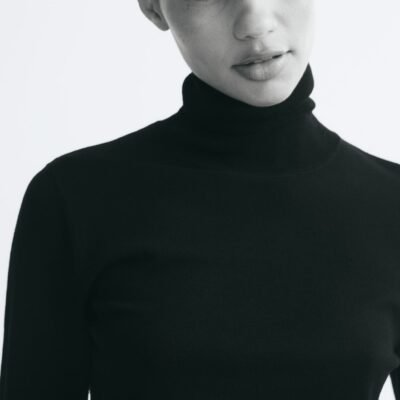 Turtleneck Sweater (Black)