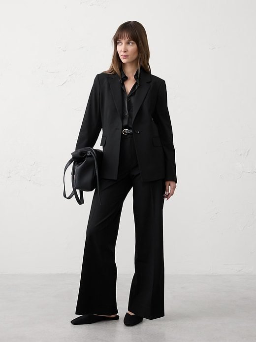 Sculpted Stretch Long Blazer (Black)