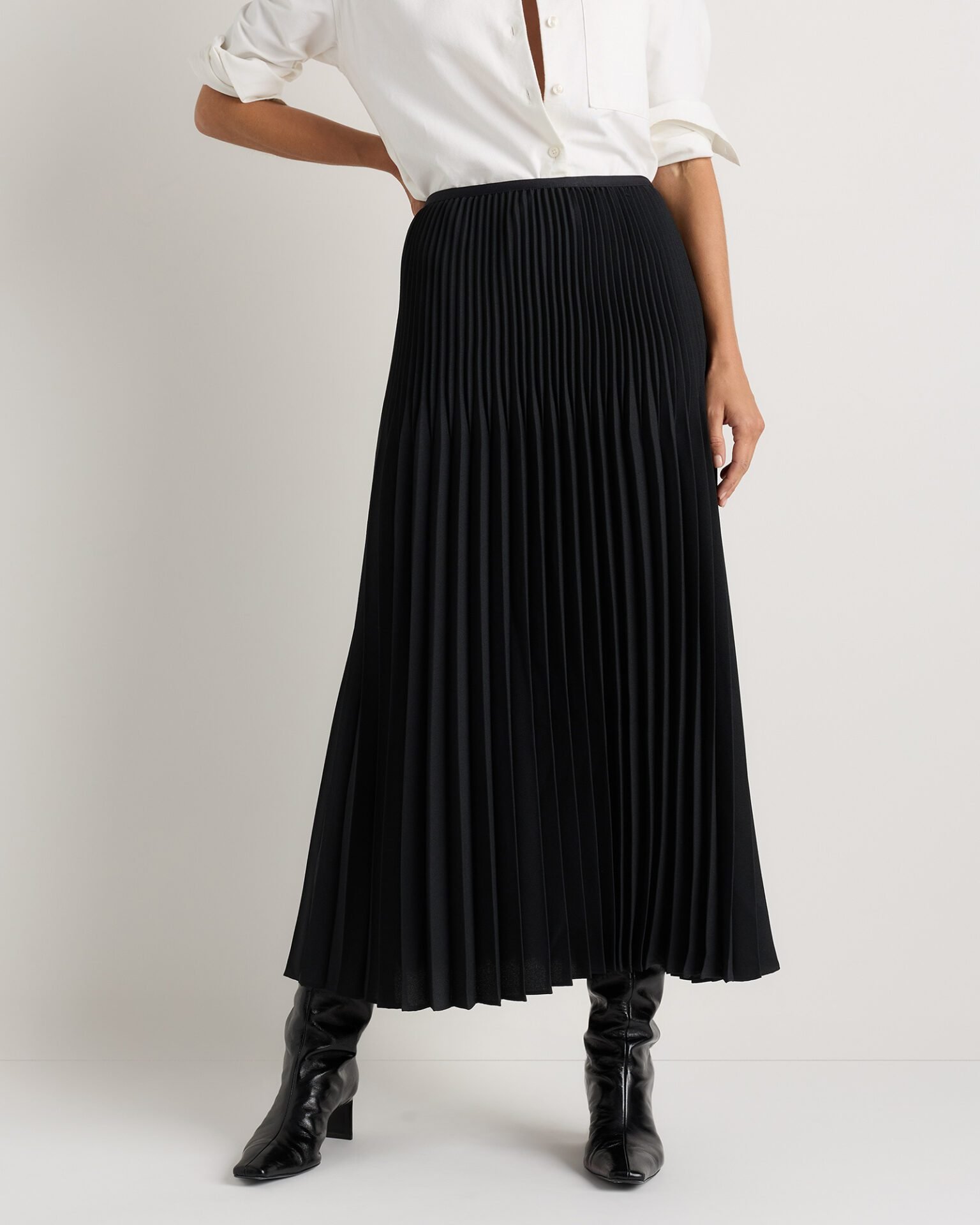 Pleated Matte Midi Skirt (True Black)