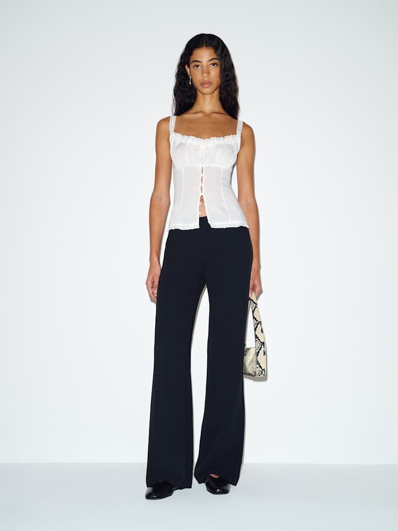 Vida Low Rise Pant (Pitch Black)