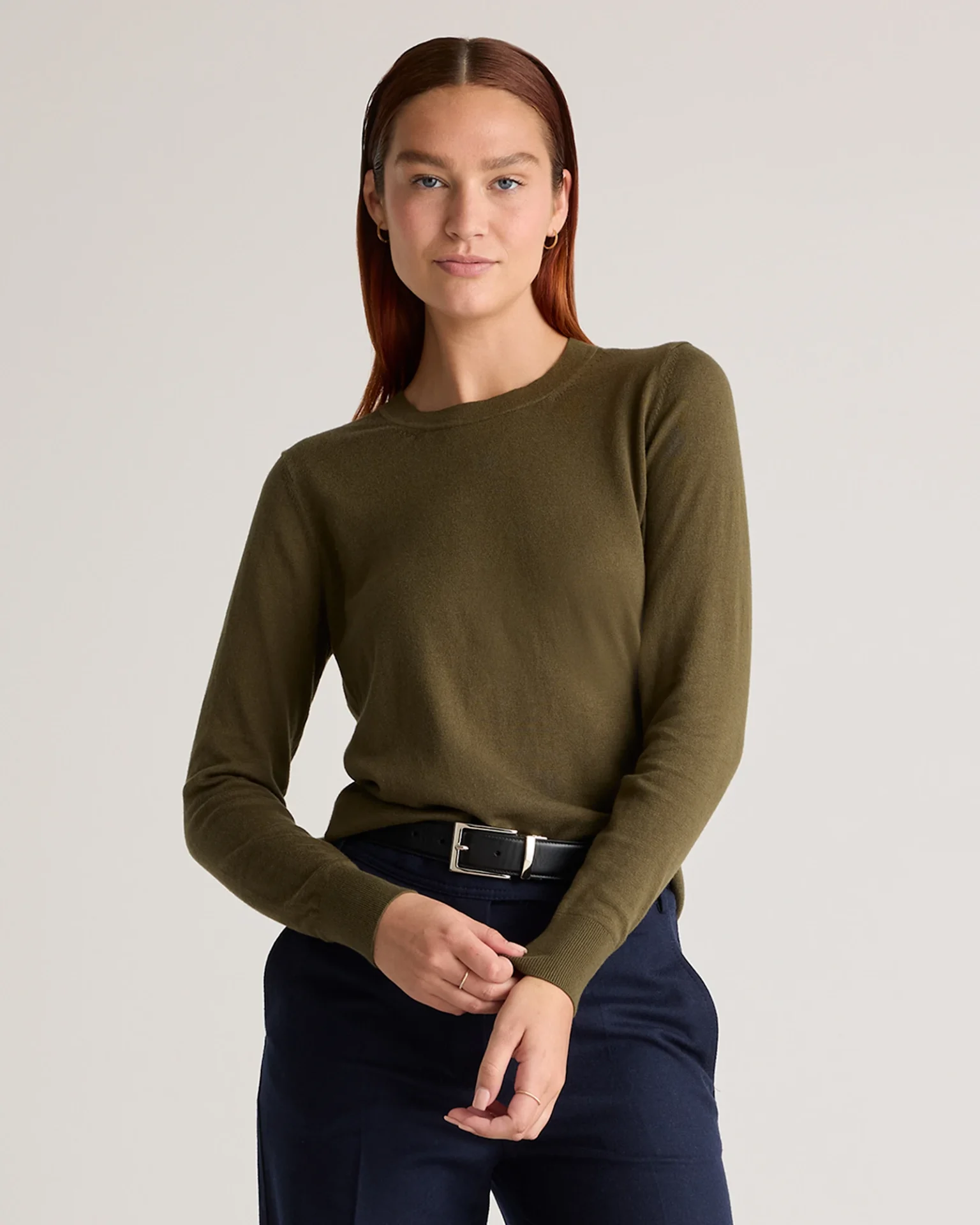 Lightweight Cotton Cashmere Crew Sweater (Olive)