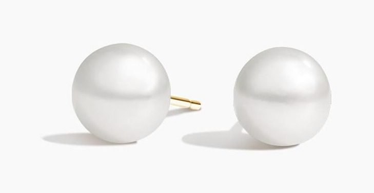 Premium Akoya Cultured Pearl Stud Earrings (7mm) in 18K Yellow Gold