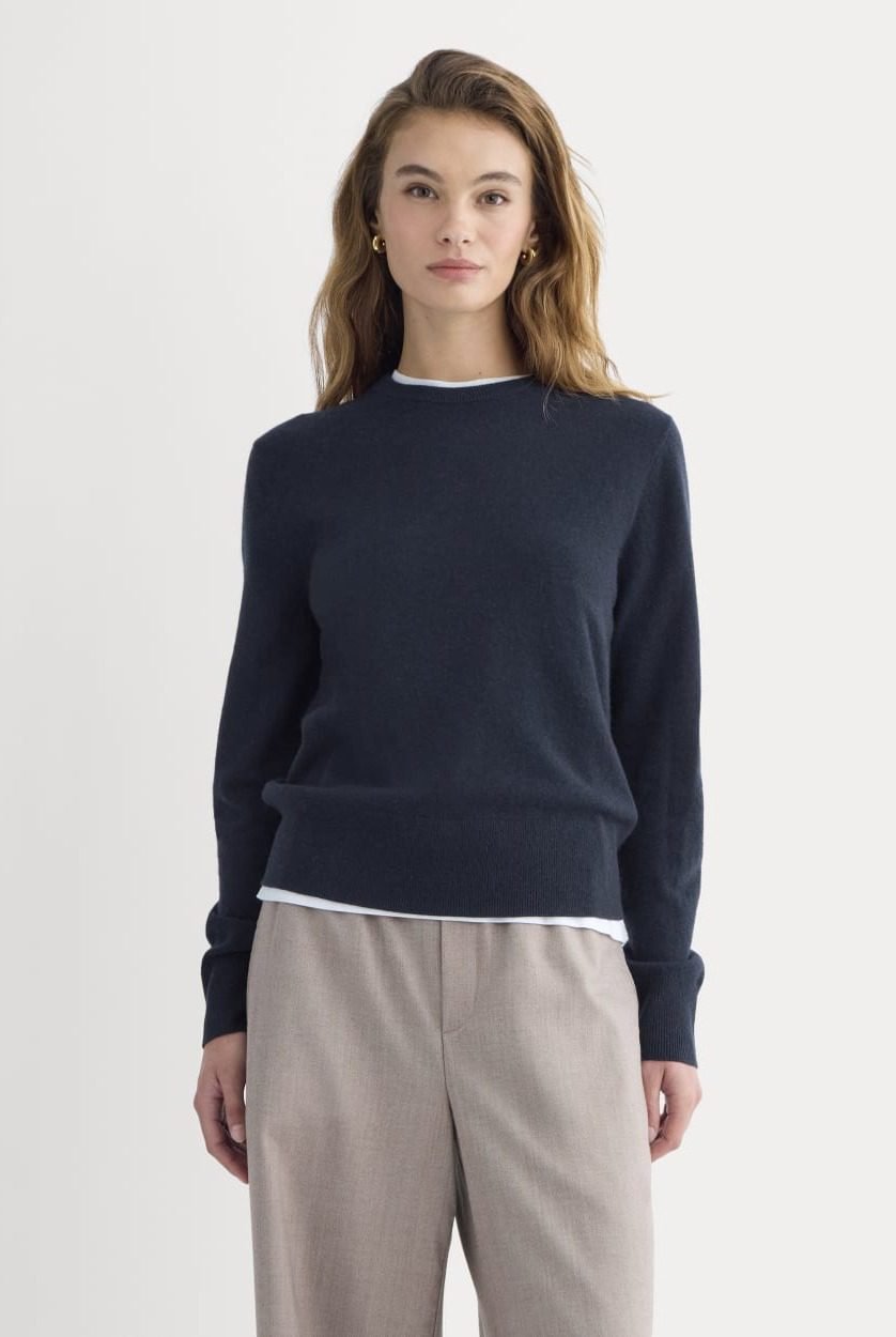Cashmere Slim Crew Sweater (Navy)