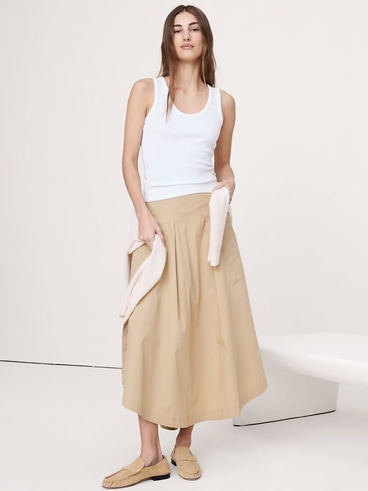 Ribbed Scoop-Neck Tank (White)