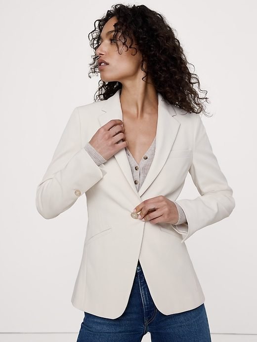 Slim City Stretch Blazer (Cream White)