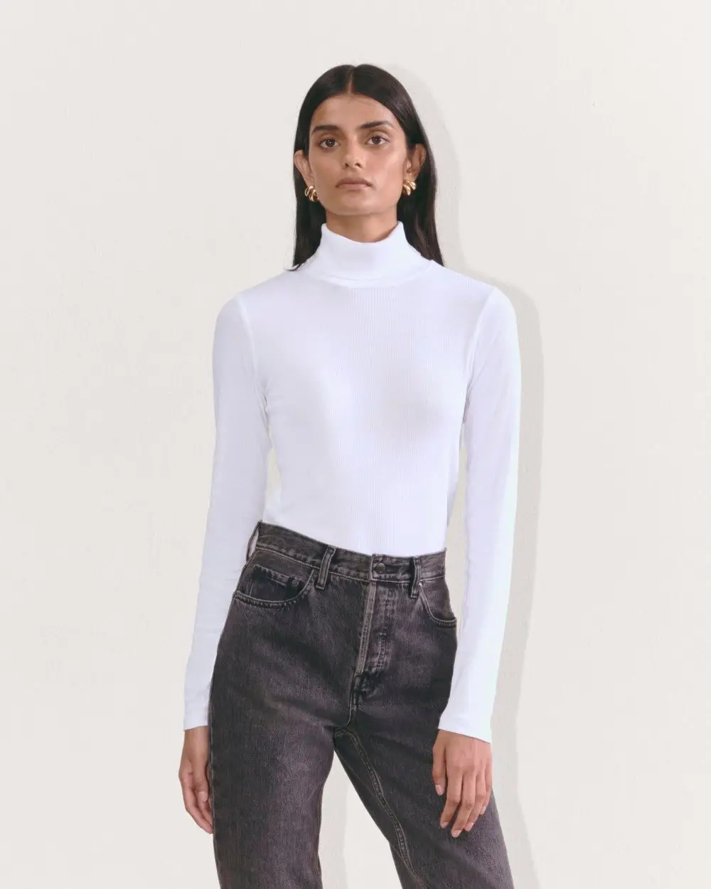 The Luxe Rib Turtleneck (White)