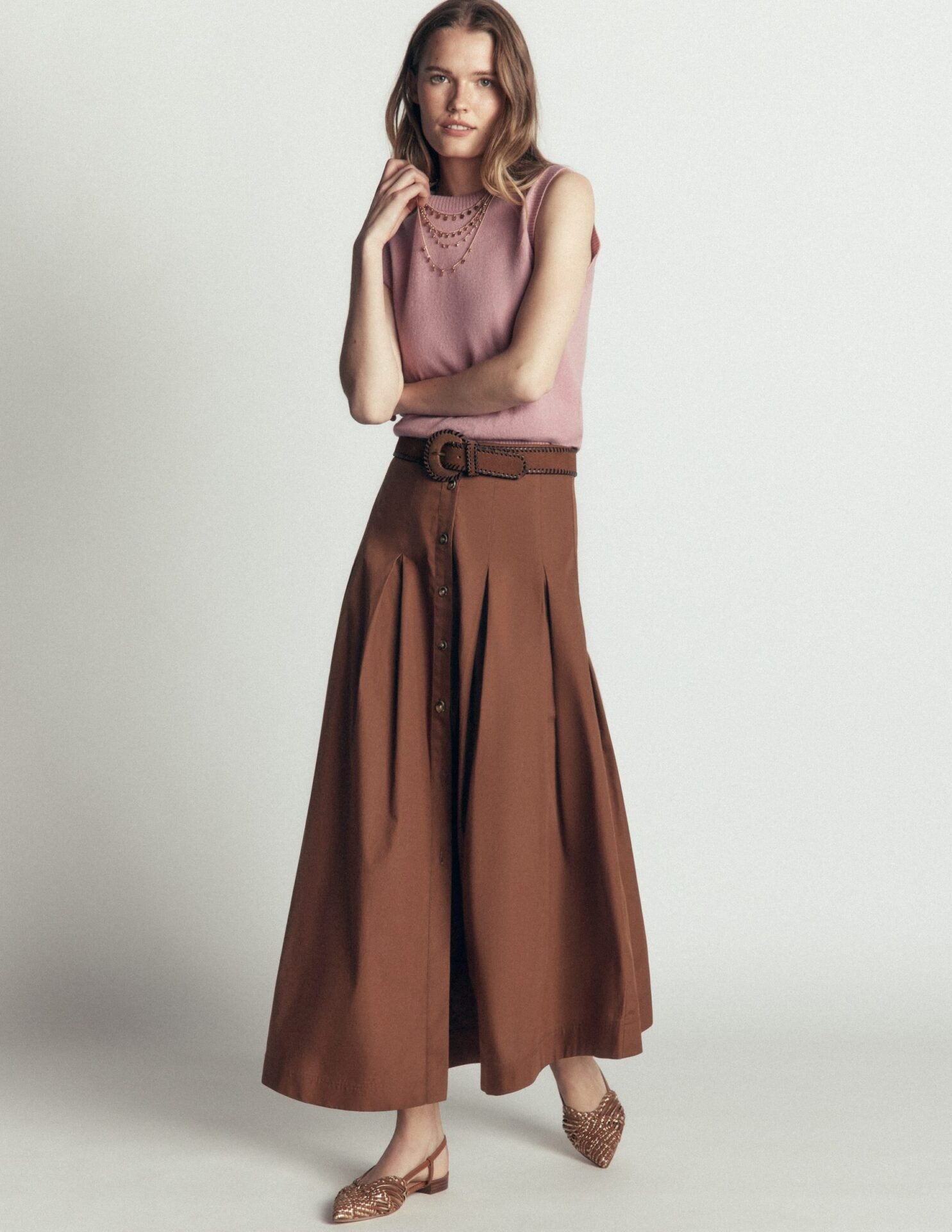 Button Front Pleated Skirt (Raw Umber)