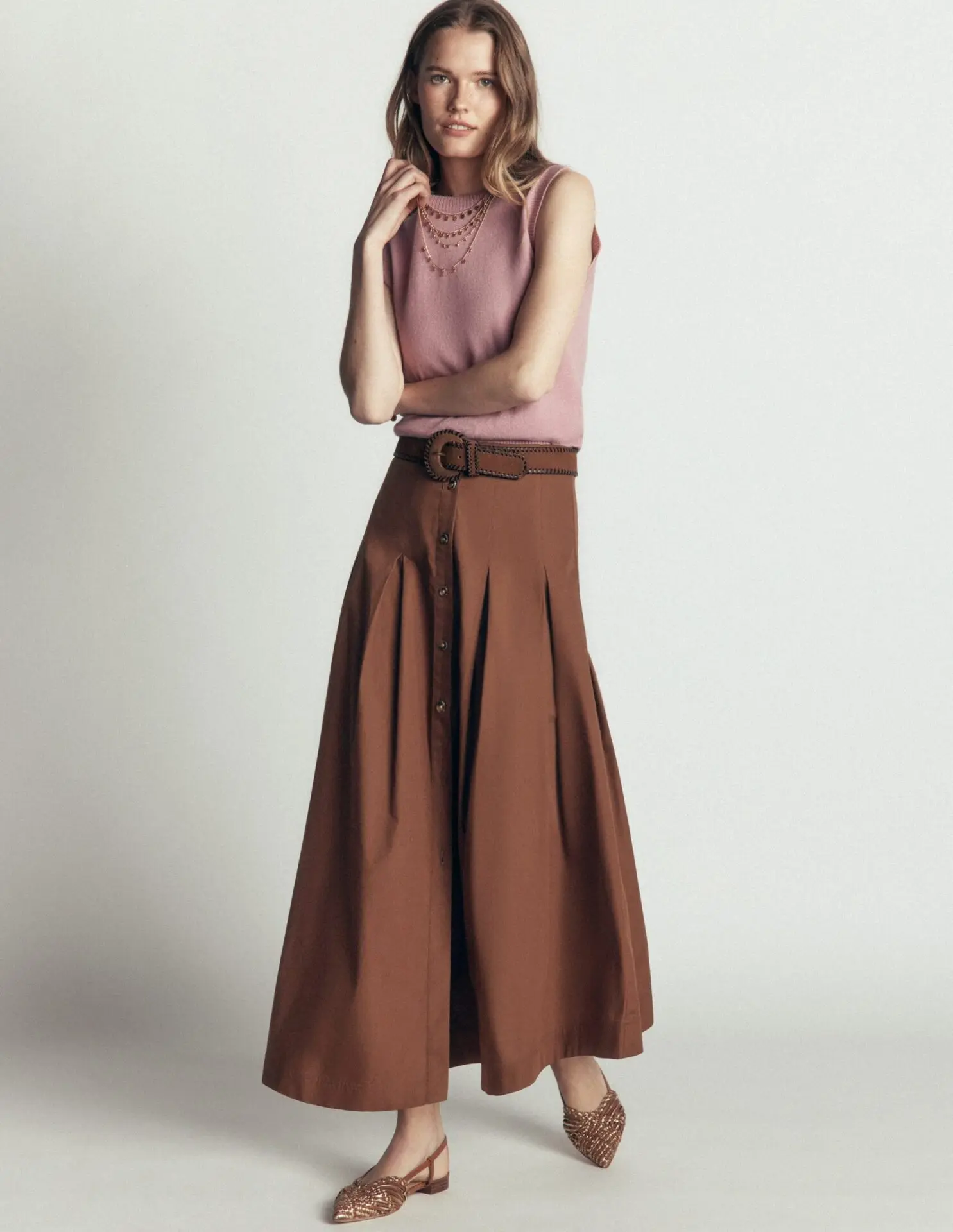 Button Front Pleated Skirt (Raw Umber)