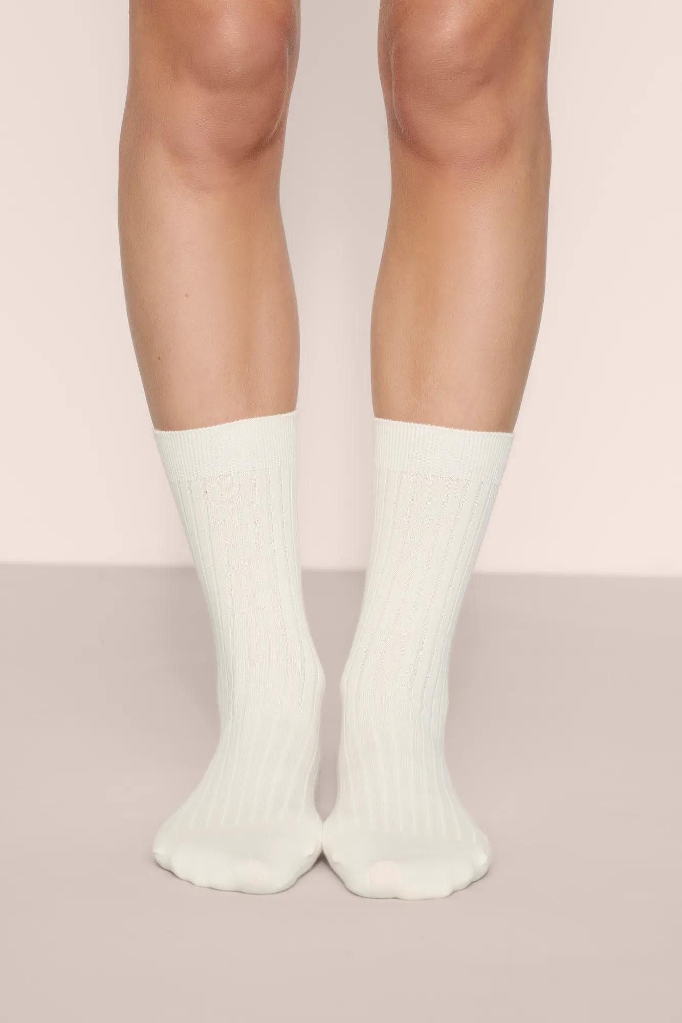 Essential Rib Socks (Ivory)