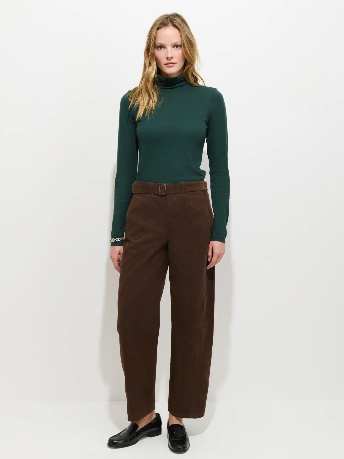 9th Street Pant in Fine Wale Cord (Espresso)