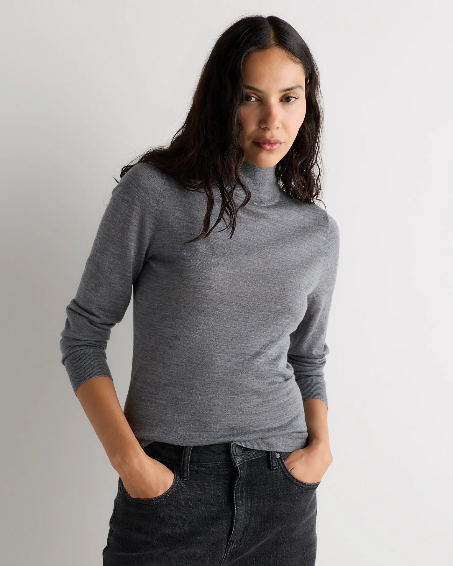 Merino Wool Fine Gauge Turtleneck Sweater (Pumice Grey)