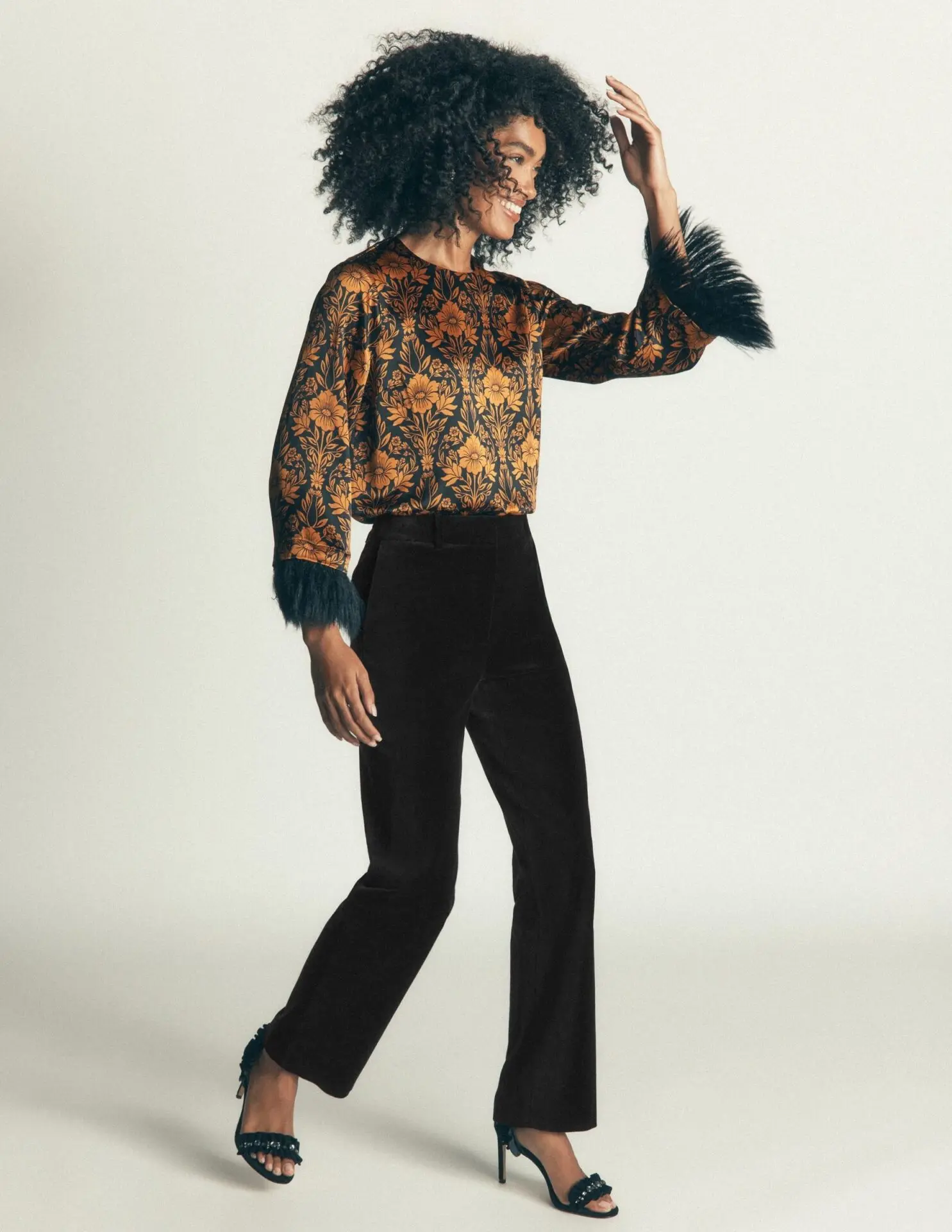 Canonbury Velvet Pants (Black)