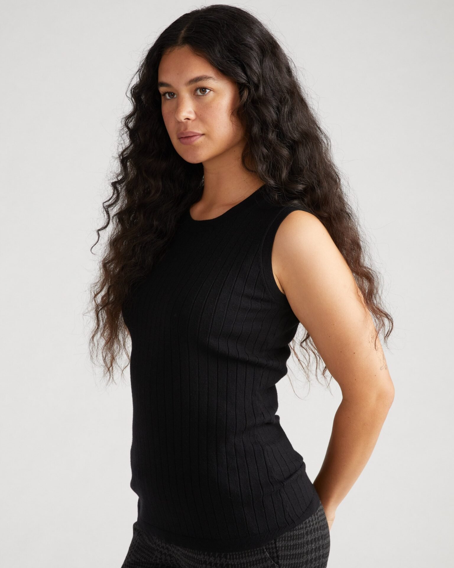 Savvy Fine Knit Sweater Shell (Black)