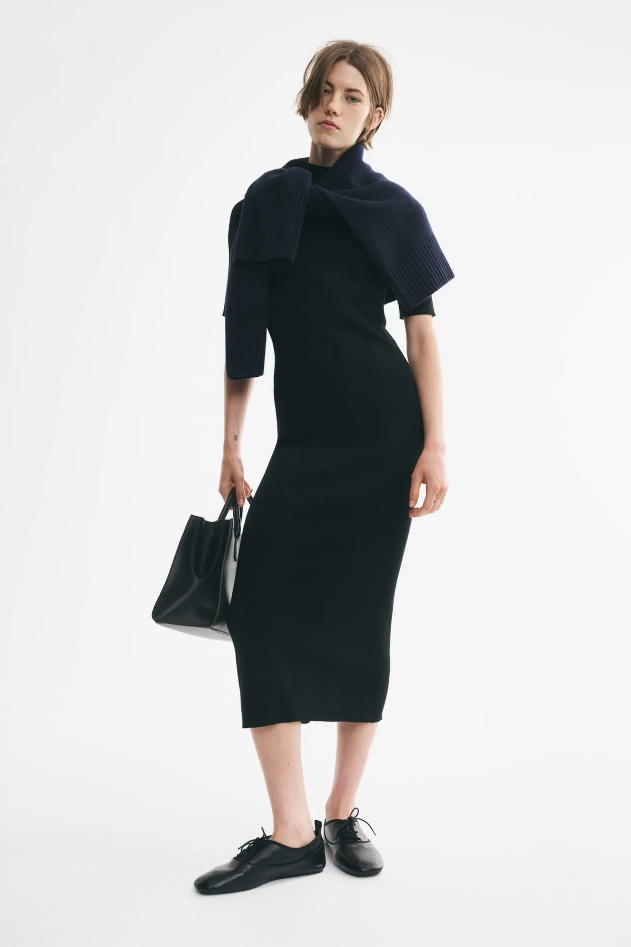 Fine-Knit Silk-Blend Mock Turtleneck Dress (Black)