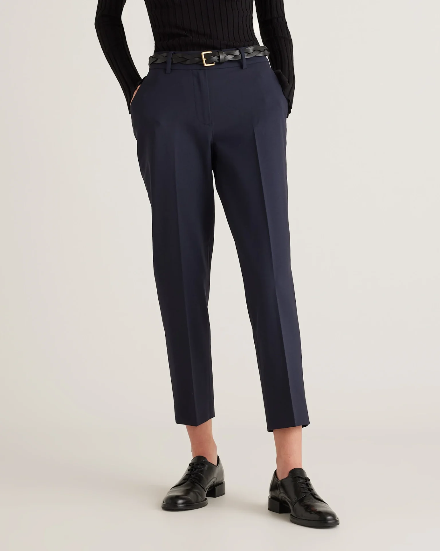 Italian Wool Slim Leg Ankle Pants (Navy)