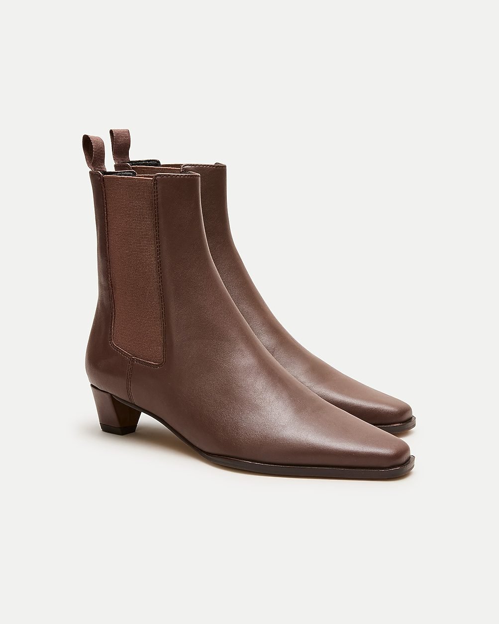 Chelsea Pull-On Boots in Leather (Peppercorn)
